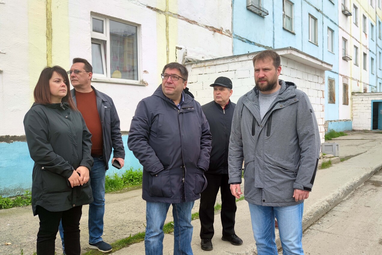 Еженедельный мониторинг дворовых территорий прошел в окружной столице