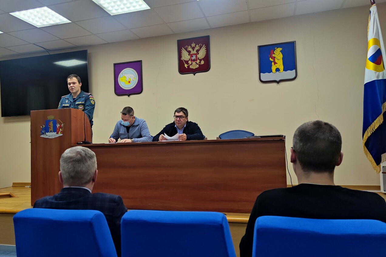 В городской мэрии обсудили меры по предупреждению пожаров и происшествий на водных объектах 