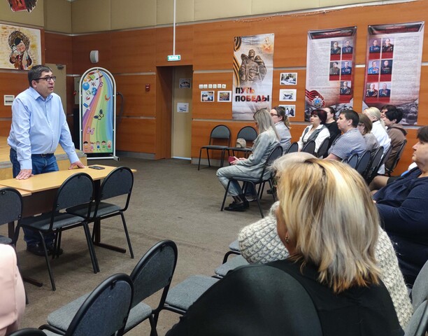 Леонид Николаев провел встречу с учителями