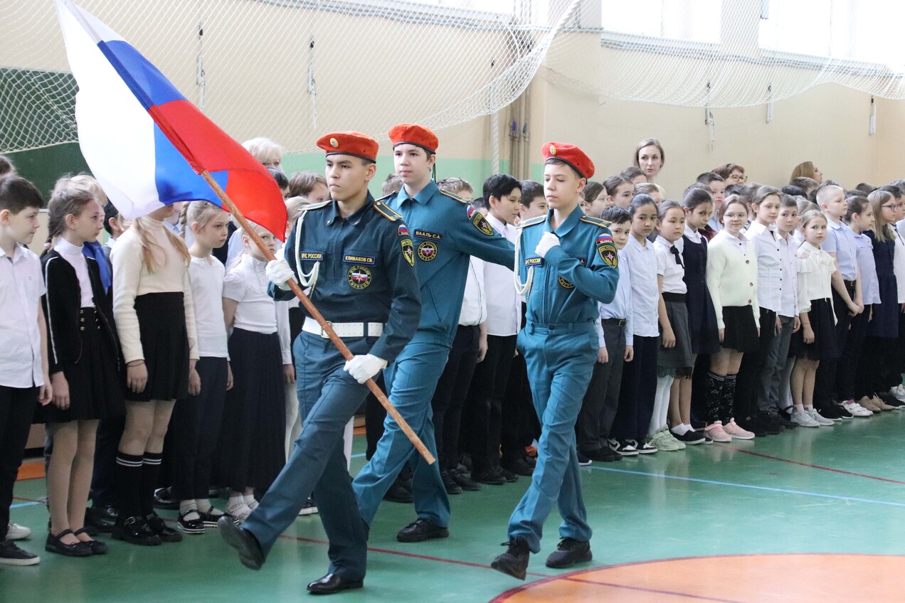 В школе по улице Отке прошла тематическая линейка, посвященная битве за Москву