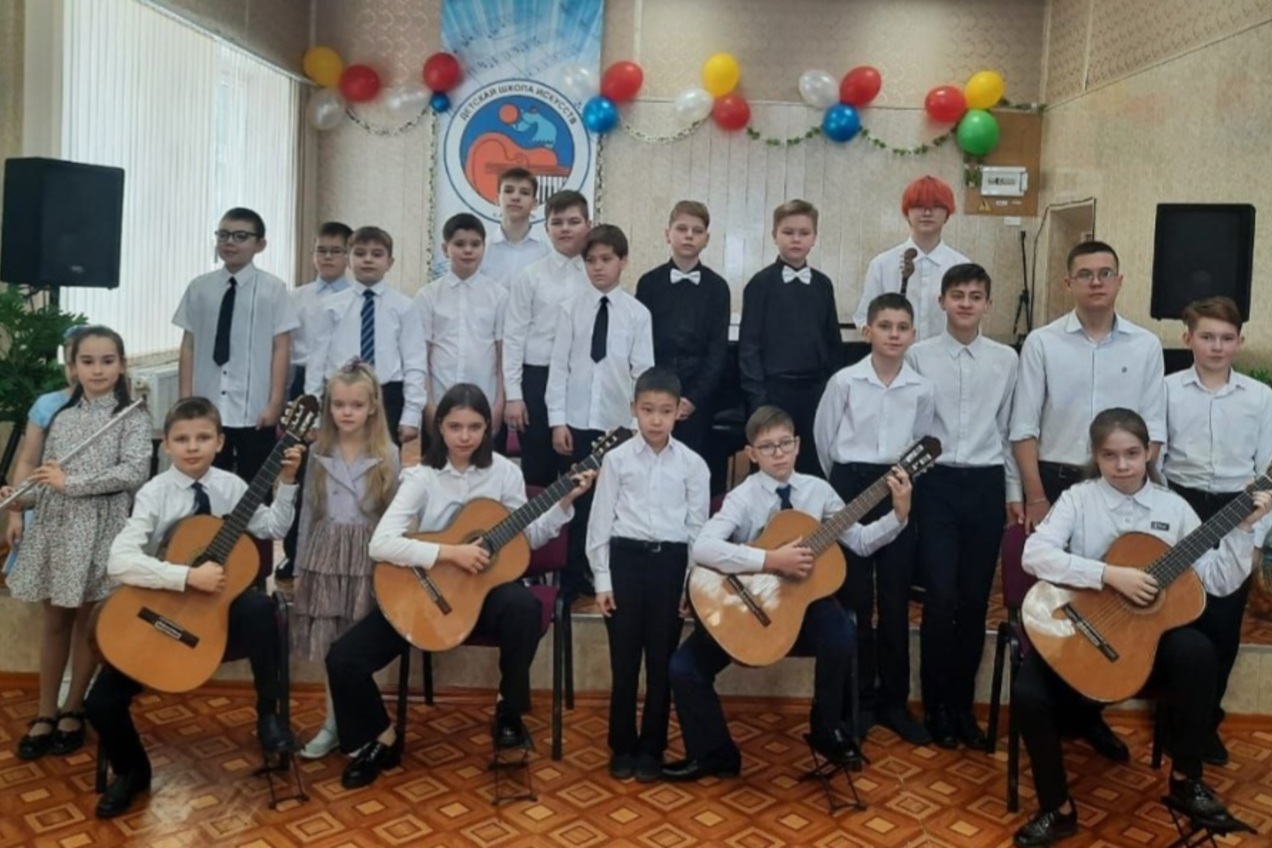 Учащиеся ДШИ завоевали 14 наград конкурса юных исполнителей на народных инструментах