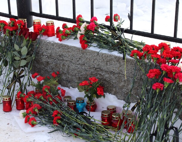 В Анадыре почтили память погибших в подмосковном «Крокус Сити Холле»