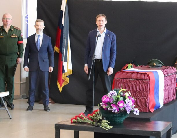 В Анадыре состоялась церемония прощания с бойцом СВО.