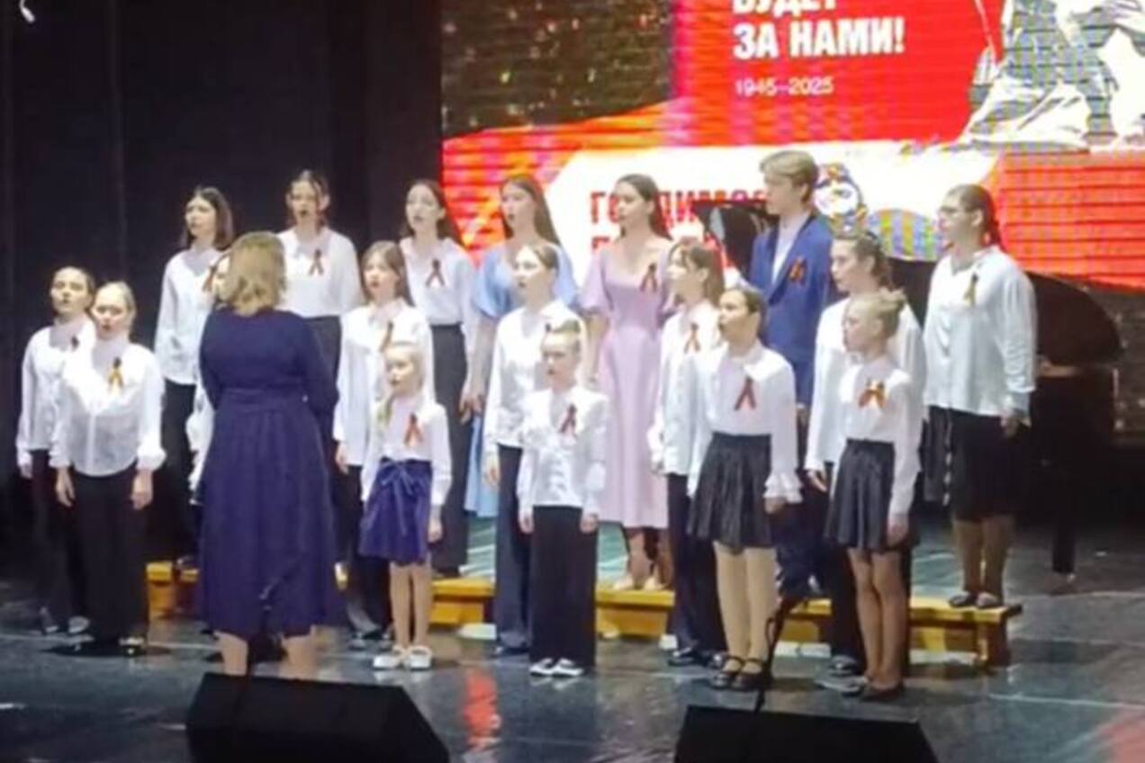 Ежегодный отчетный концерт и выставка Детской школы искусств, где юные таланты раскрывают свои сердца через творчество!