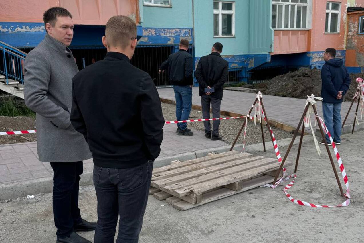 🔎Глава Анадыря Сергей Спицын провел выездной мониторинг дворовых территорий!