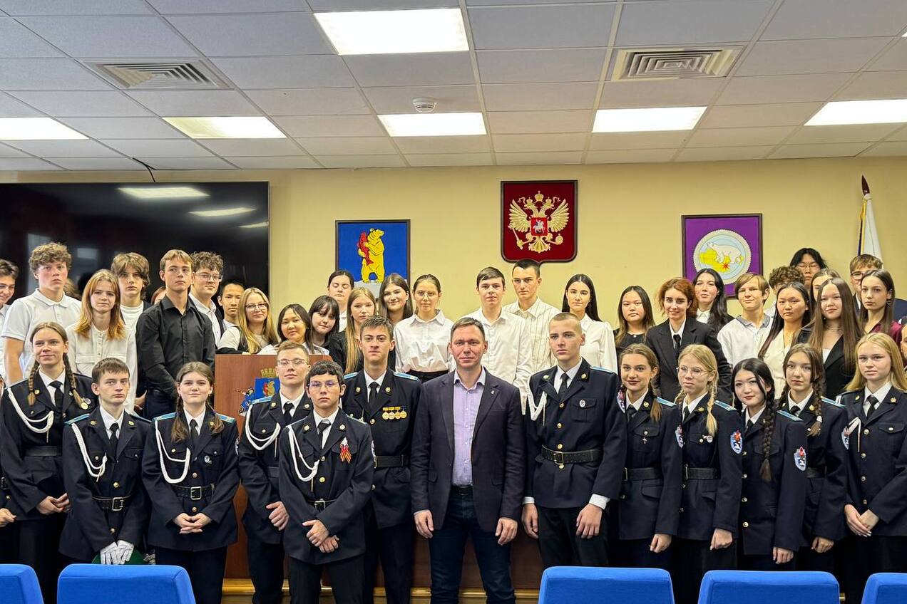 «Разговор о важном»: старшеклассники задаёт вопросы Главе города. 